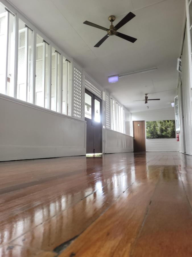 Travellers Paradise Cairns Eksteriør bilde Interior of the school